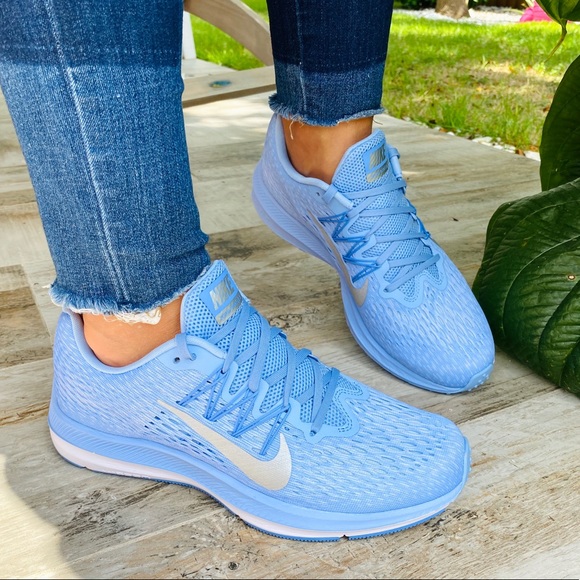 ๐ Great blue day- nike winflo - ๐new๐ - Picture 2 of 7